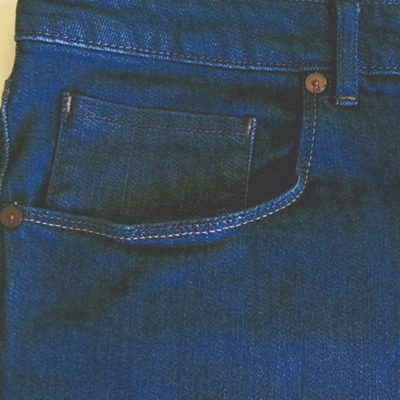 COLDWATER CREEK Dark Wash Denim Jeans Shorts - Picture 7 of 8
